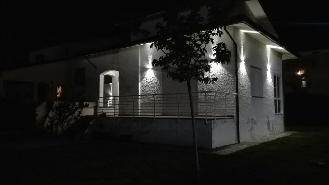 B&B Villa La Bouganville Camaiore Εξωτερικό φωτογραφία
